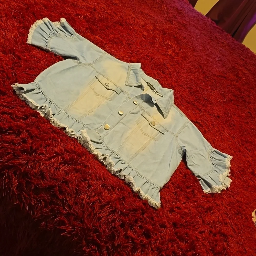 Shirt - Picture 1 of 10